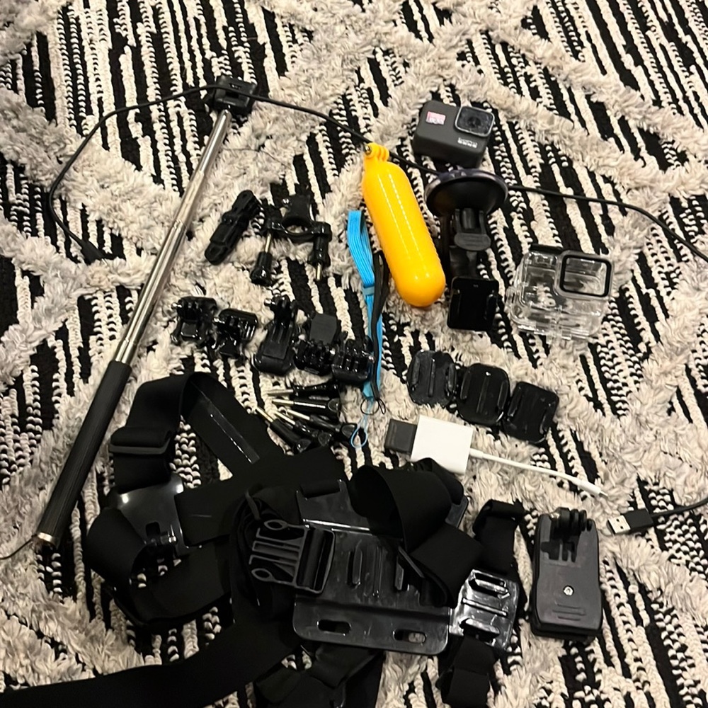 Go pro hero 7 silver with camera supply’s
